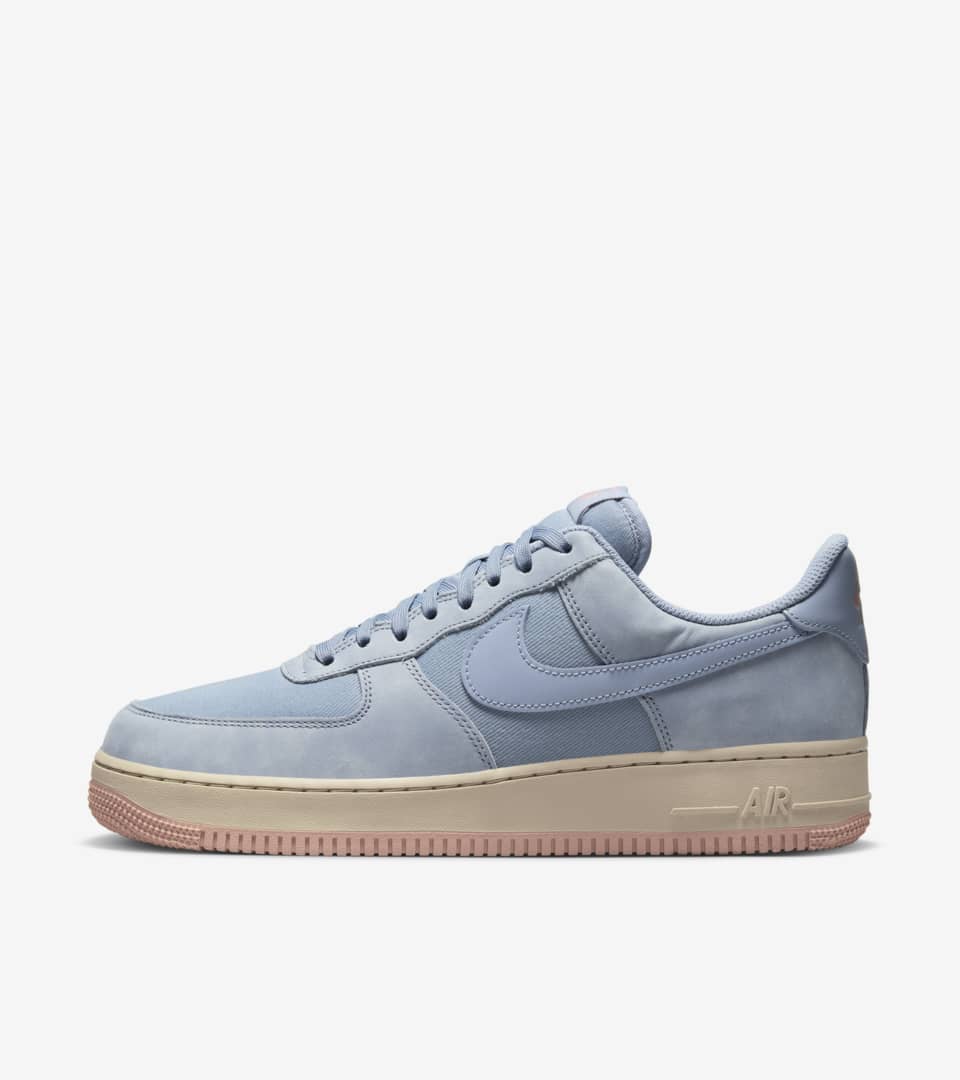 Launch snkrs hot sale